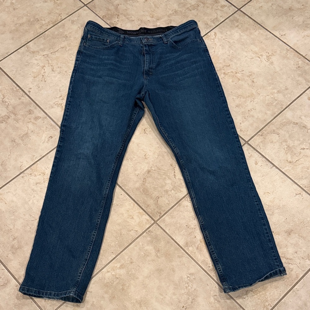 Wrangler Men's Dark Blue Straight Jeans